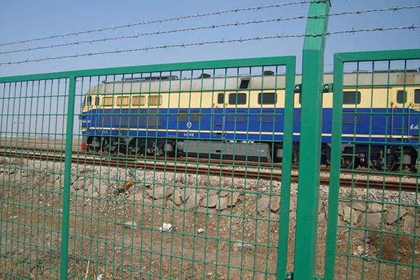 铁路护栏网图片2