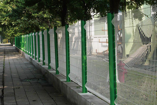 桃型柱护栏网图片4